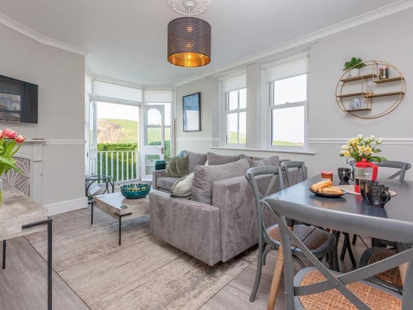 2Thevilla - Great Views, 3 Bedrooms, Parking, Central Location イフラクーム エクステリア 写真